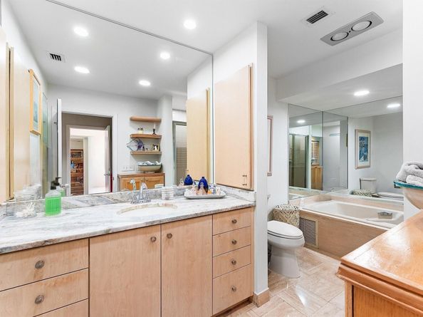27 Eastgate Drive B, Boynton Beach FL 33436