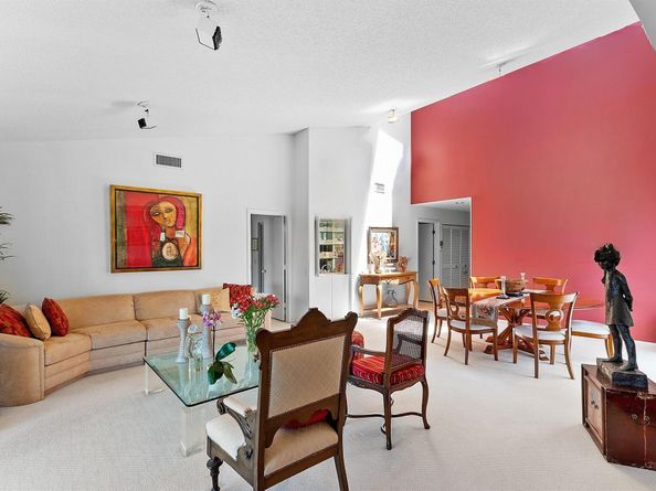 27 Eastgate Drive B, Boynton Beach FL 33436