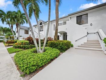 7479 Glendevon Lane
