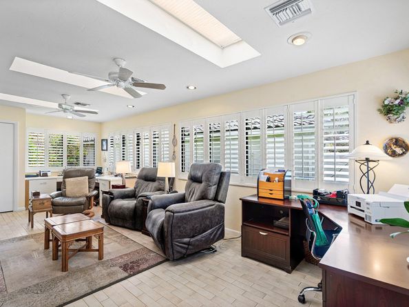 2 Woods Lane, Boynton Beach FL 33436