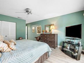 2 Woods Lane, Boynton Beach FL 33436