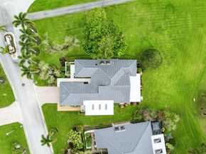 2 Woods Lane, Boynton Beach FL 33436