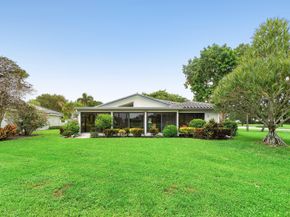 2 Woods Lane, Boynton Beach FL 33436