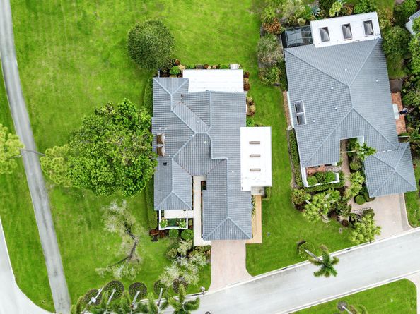 2 Woods Lane, Boynton Beach FL 33436