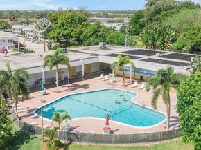 3280 Cynthia Lane 211, Lake Worth Beach FL 33461