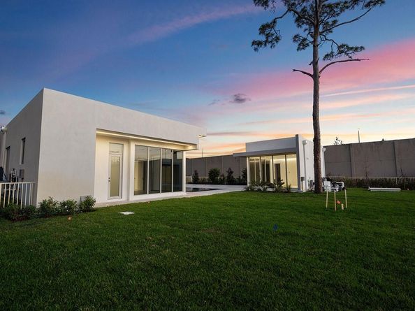 5747 NW 63rd Way, Parkland FL 33067