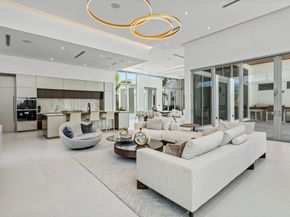 5747 NW 63rd Way, Parkland FL 33067
