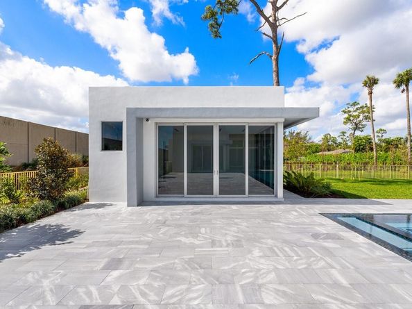 5747 NW 63rd Way, Parkland FL 33067