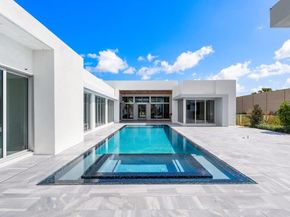 5747 NW 63rd Way, Parkland FL 33067