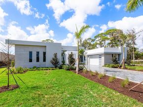 5747 NW 63rd Way, Parkland FL 33067