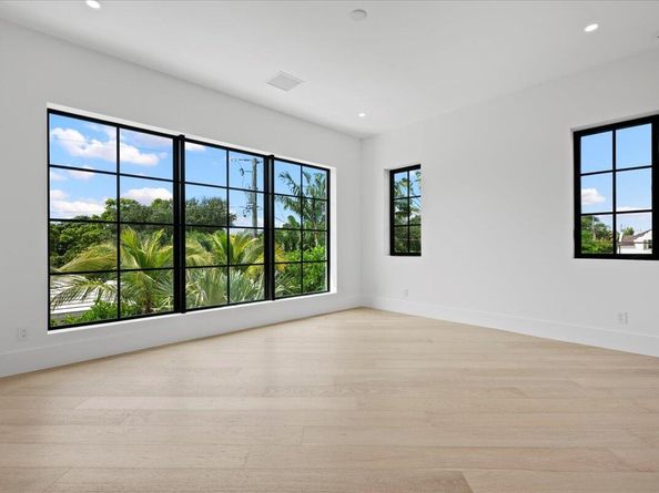6707 Pamela Lane, West Palm Beach FL 33405