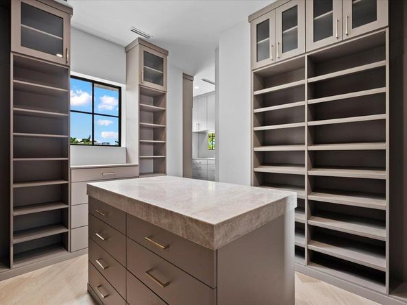 6707 Pamela Lane, West Palm Beach FL 33405