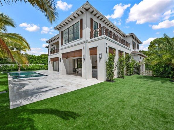 6707 Pamela Lane, West Palm Beach FL 33405
