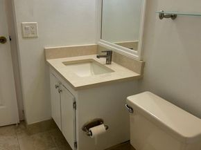 5348 NE 6th Avenue G11, Oakland Park FL 33334