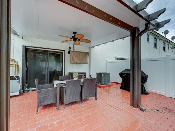 3335 W 93rd Place 3335, Hialeah FL 33018