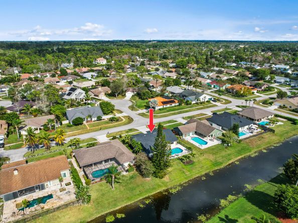 14346 Blackberry Drive, Wellington FL 33414