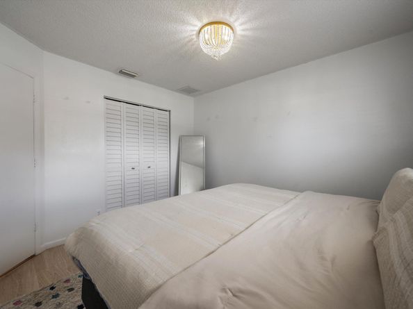 4475 Willow Pond Road B, West Palm Beach FL 33417