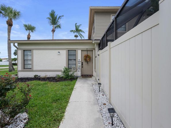 4475 Willow Pond Road B, West Palm Beach FL 33417