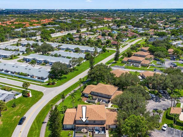 4475 Willow Pond Road B, West Palm Beach FL 33417