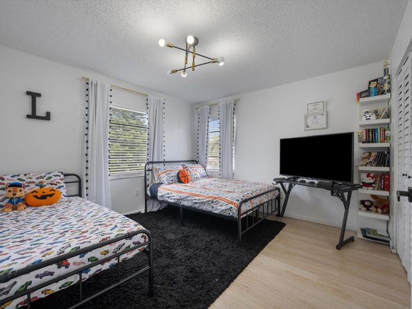 4475 Willow Pond Road B, West Palm Beach FL 33417