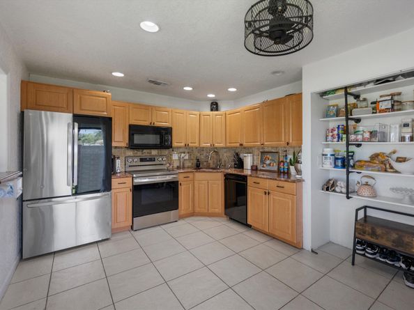 4475 Willow Pond Road B, West Palm Beach FL 33417