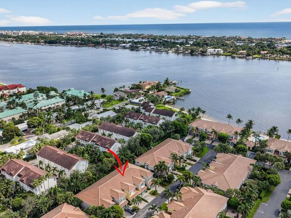 124 Las Brisas Circle, Hypoluxo FL 33462