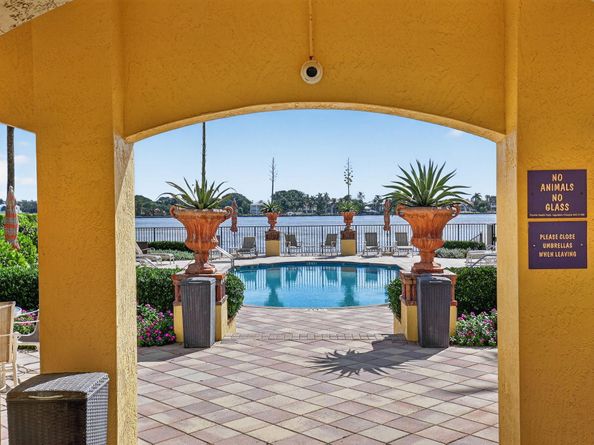 124 Las Brisas Circle, Hypoluxo FL 33462