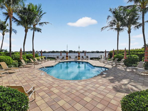 124 Las Brisas Circle, Hypoluxo FL 33462