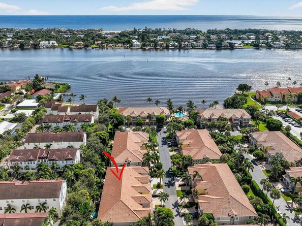 124 Las Brisas Circle, Hypoluxo FL 33462
