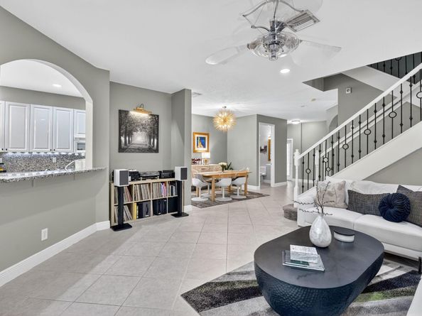 124 Las Brisas Circle, Hypoluxo FL 33462