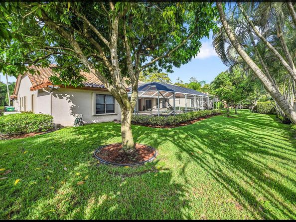 5200 NW 67th Ave, Lauderhill FL 33319