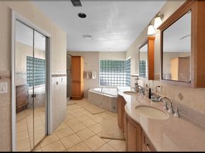 5200 NW 67th Ave, Lauderhill FL 33319