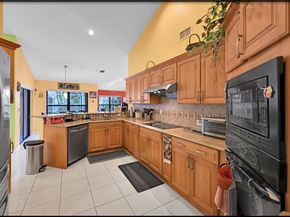5200 NW 67th Ave, Lauderhill FL 33319