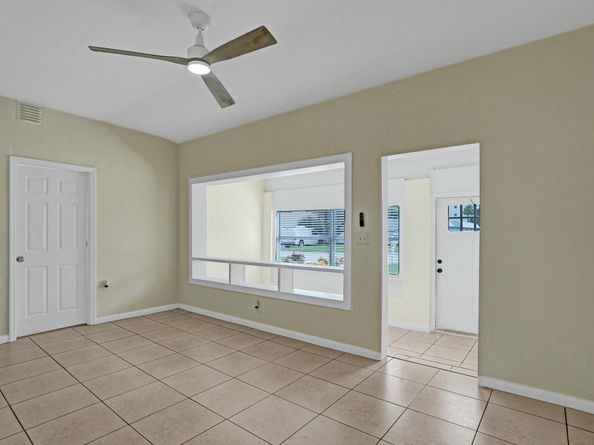 1205 S Lake Drive, Lantana FL 33462