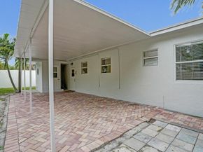 1205 S Lake Drive, Lantana FL 33462