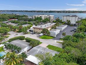 1205 S Lake Drive, Lantana FL 33462