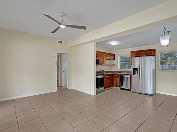 1205 S Lake Drive, Lantana FL 33462