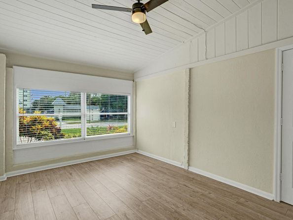 1205 S Lake Drive, Lantana FL 33462