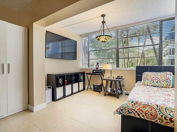 3150 Holiday Springs Blvd 8101, Margate FL 33063