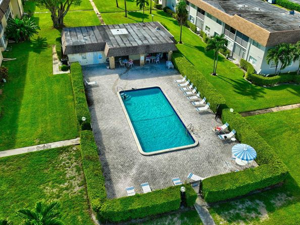 9915 Sandalfoot Boulevard 418, Boca Raton FL 33428