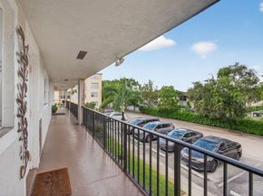 9915 Sandalfoot Boulevard 418, Boca Raton FL 33428
