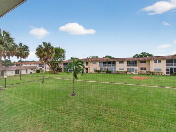 9915 Sandalfoot Boulevard 418, Boca Raton FL 33428