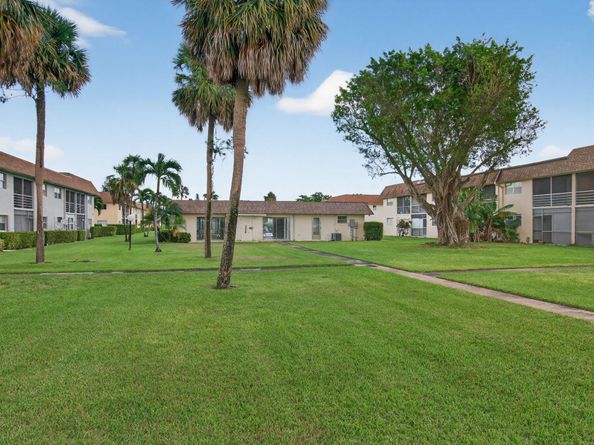 9915 Sandalfoot Boulevard 418, Boca Raton FL 33428