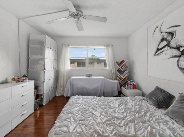 9915 Sandalfoot Boulevard 418, Boca Raton FL 33428