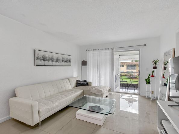 9915 Sandalfoot Boulevard 418, Boca Raton FL 33428