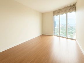 325 S Biscayne Blvd LPH18, Miami FL 33131