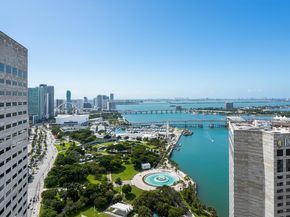 325 S Biscayne Blvd LPH18, Miami FL 33131