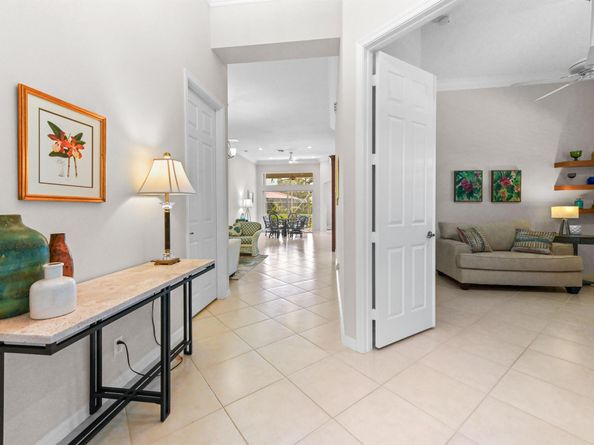 9752 Donato Way, Lake Worth FL 33467