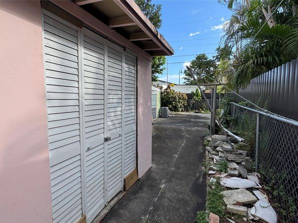 1000 SW 62nd Ave, West Miami FL 33144