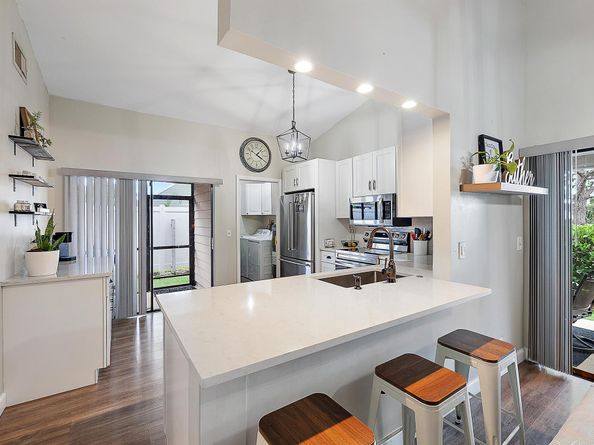 501 Lakewood Drive 9d, Jupiter FL 33458